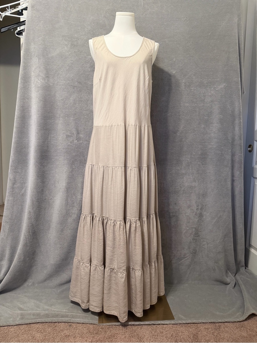 Soft Surroundings Sleeveless Tiered Maxi Dress in Light Beige Size 14
